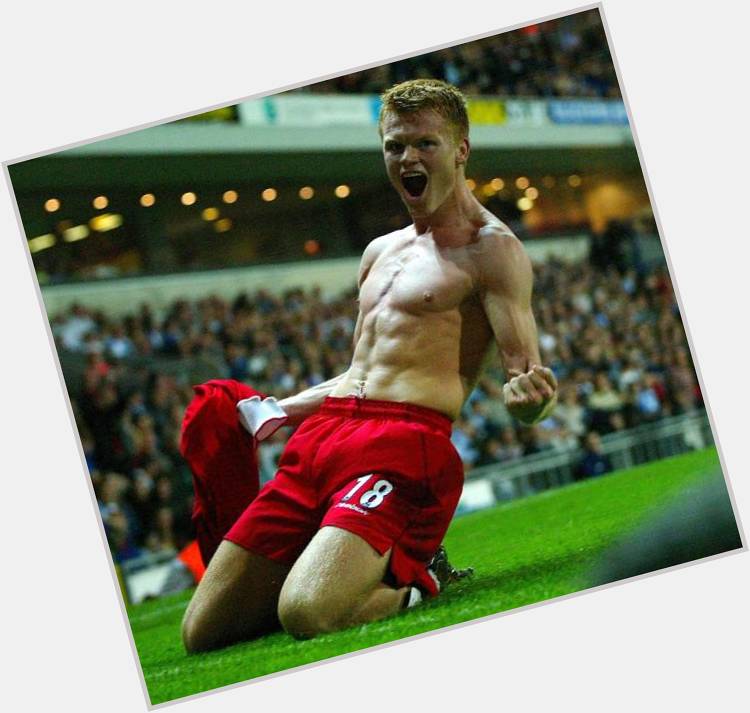  The man with an absolute HAMMER of a left foot

Happy Birthday to John Arne Riise! 