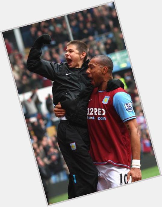 Happy 36th birthday to Big John Carew. Here he is with an legend... 