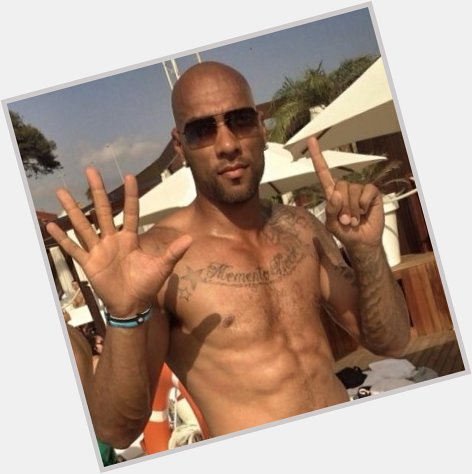 Happy Birthday John Carew. Hes bigger than me and you 