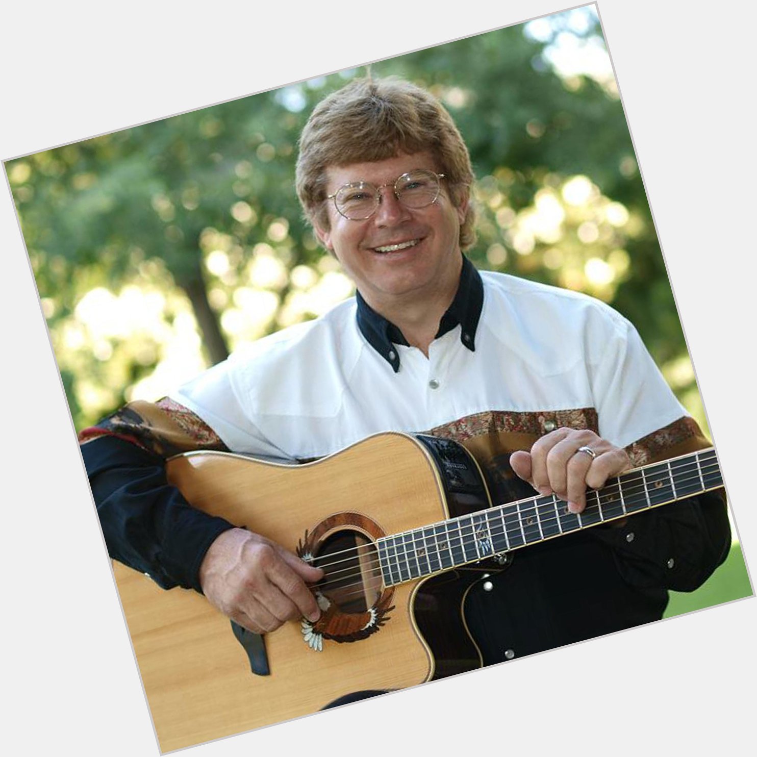 Many Happy Returns
Look who you share your BIRTHDAY with..

John Denver - Born on this day in 1943, died in 1997. 