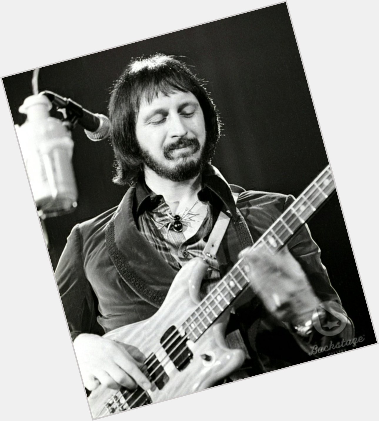 Also happy birthday to John Entwistle! One of the greatest bassists of all time. He would\ve turned 73 today 
