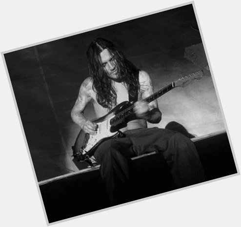 Happy Birthday   Frusciante  The guitarist who most psychedelic sounds experimented in the last years 