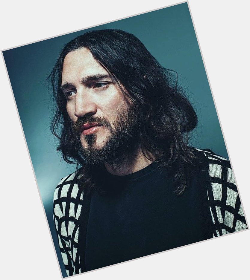 Happy 48th birthday to this wonderful song writer & guitar player john frusciante! 