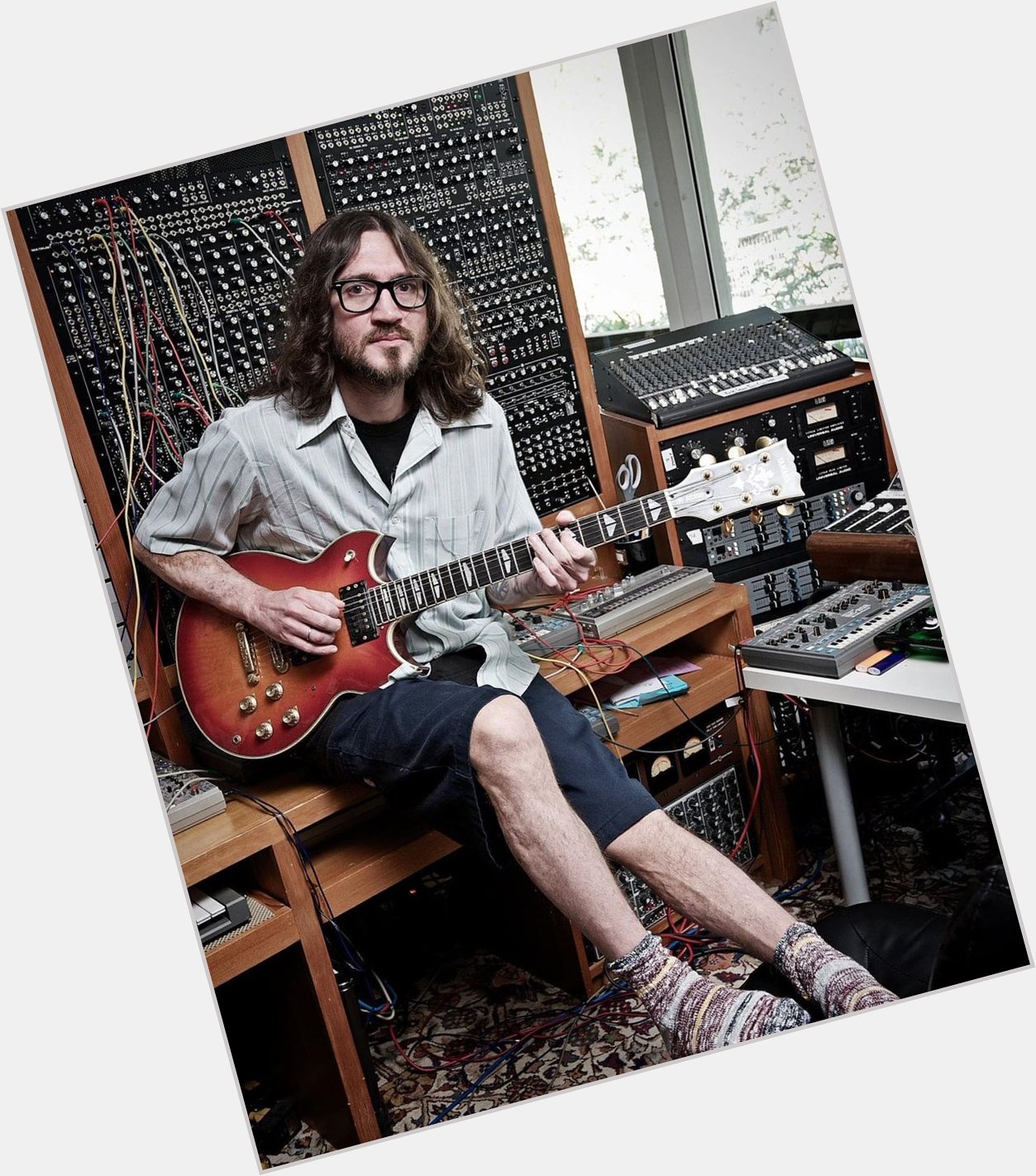 Happy 52 birthday to the amazing Red Hot Chili Peppers guitarist John Frusciante! 