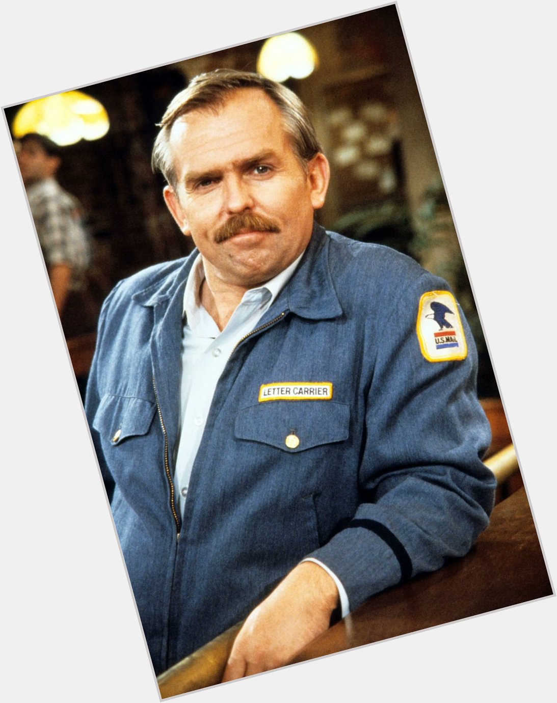 A very happy 76th birthday to John Ratzenberger. Pictured here as Cliff Clavin in Cheers, c.1986. 