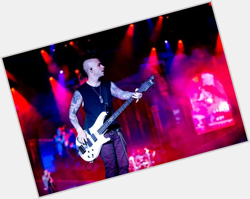 Happy birthday to avenged sevenfold\s fearless leader, johnny christ! 