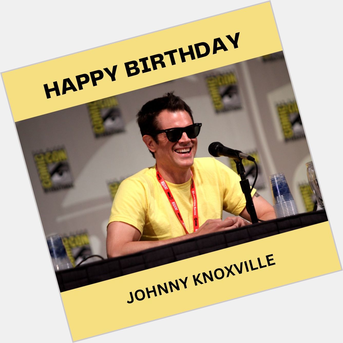  HAPPY BIRTHDAY! Johnny Knoxville turns 52 today. 