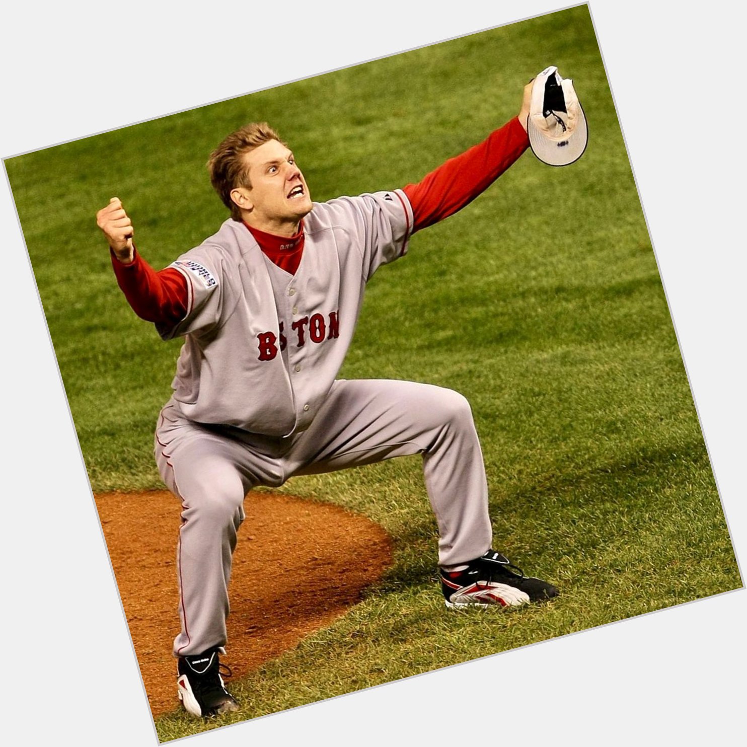Happy birthday to the Red Sox all time Saves leader Jonathan Papelbon 