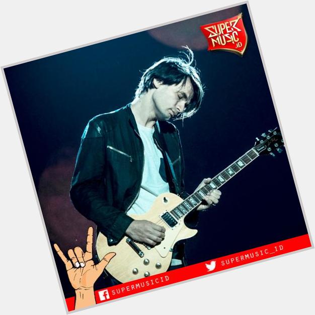 " 1971: Happy Birthday Jonny Greenwood (gitaris  