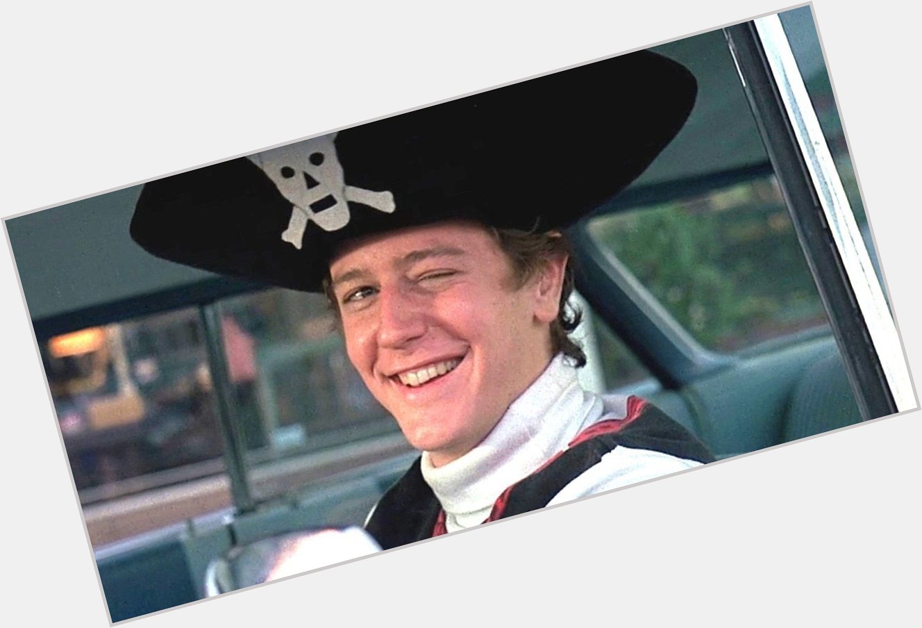 This guy played a big part of my teenage moviegoing years in the 1980s.

Happy birthday Judge Reinhold! 