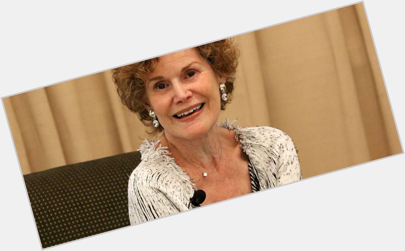  Happy birthday, Judy Blume (née en 1938)! Thank you for helping millions of girls get through adolescence! 