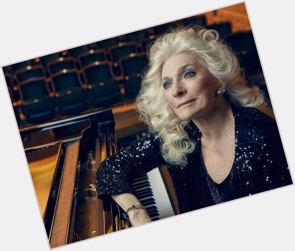 Happy Birthday to Judy Collins! Looking amazing at 82. 