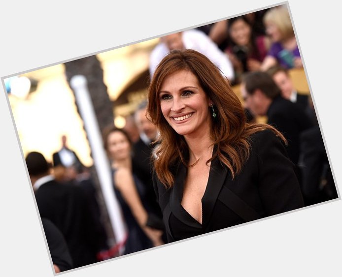 Happy Birthday Julia Roberts! Looking stunning at 48! More photos:  