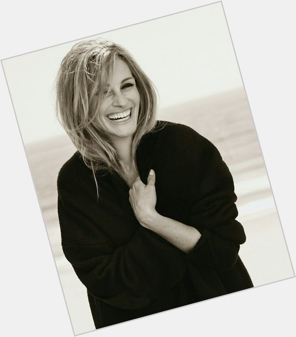 HAPPY BIRTHDAY  
   JULIA  ROBERTS- 28.10. 