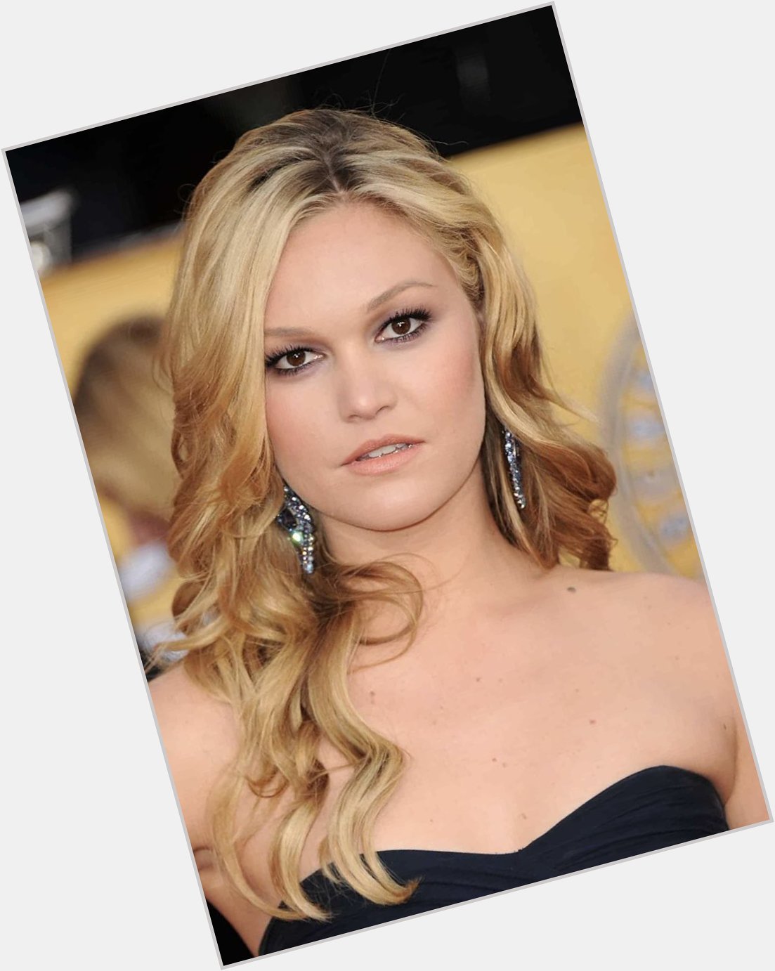 Seriously though, I love Julia Stiles and I hope she has a really happy 40th birthday!     