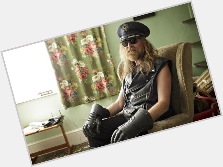 Happy Birthday to the brilliant if slightly barmy Julian Cope. 58 today. Is it real....or is it treason? 