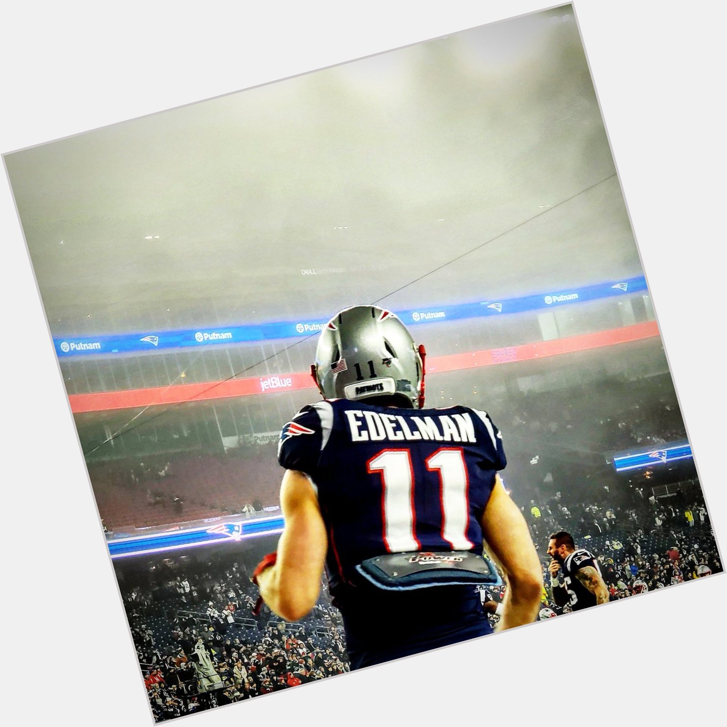 Happy birthday to the loyal and goated Julian Edelman!!!! Thank you for all the memories you ve given us so far!! 