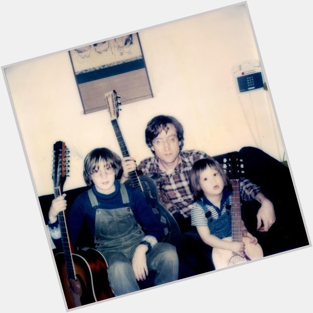 Sean , John y Julian Lennon

Happy Birthday Julian! 