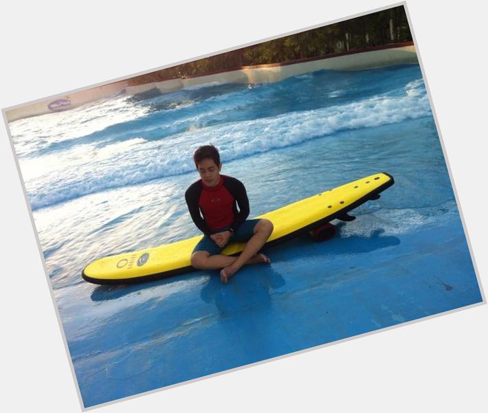 Try nya mag-surfing!!! Happy Birthday Julian Trono 