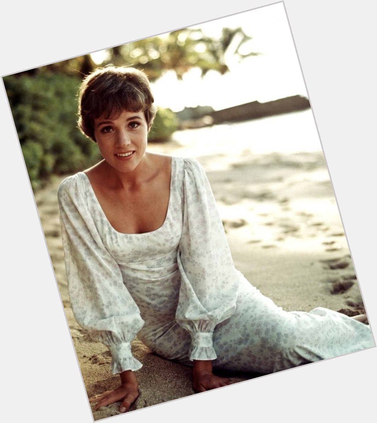 Happy 82nd birthday to the forever stunningly beautiful and queen of my childhood, Julie Andrews!  
