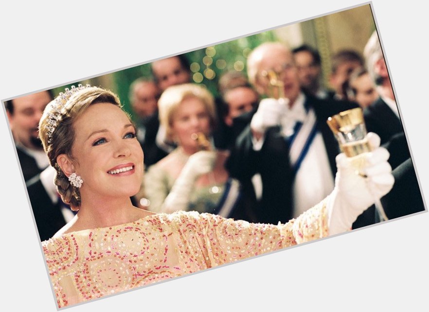 Happy 87th Birthday to
Julie Andrews 
The Queen of Genovia 