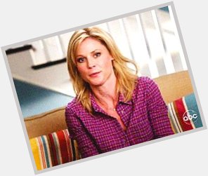 Happy 50th Birthday to Modern Family star Julie Bowen (aka Claire Dunphy) and another 50 more (The Big 5-0) !!!! 