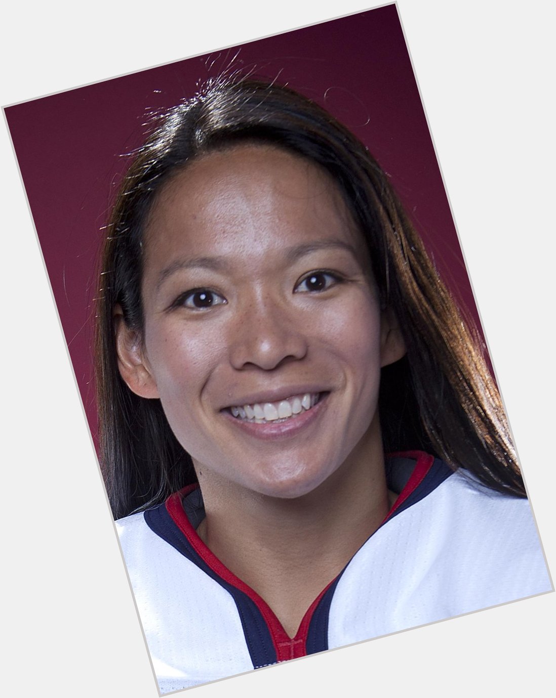 Happy 33rd birthday to the one and only Julie Chu! Congratulations 