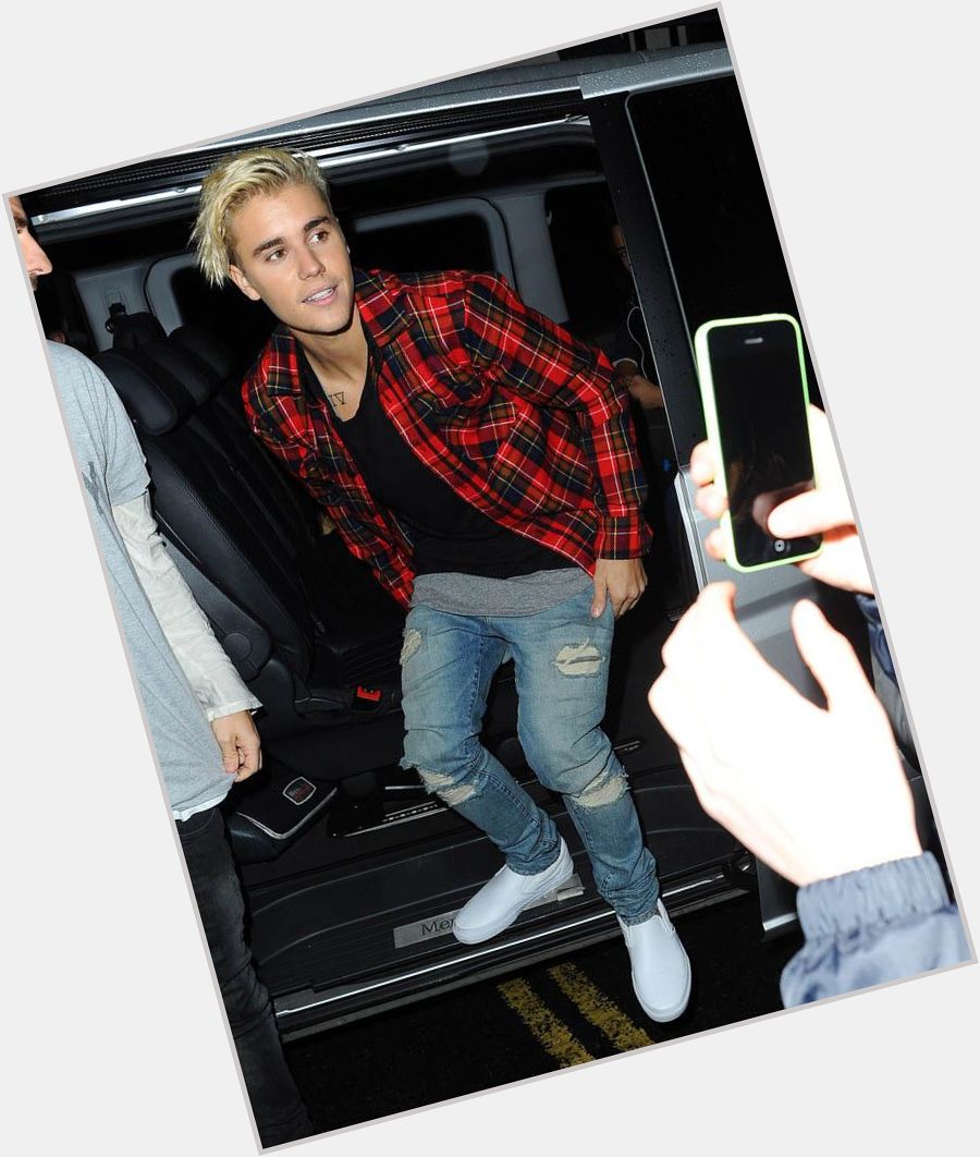 Happy 25 birthday Justin Bieber I hope today is filled with happiness and laughter I love you to the moon and back 