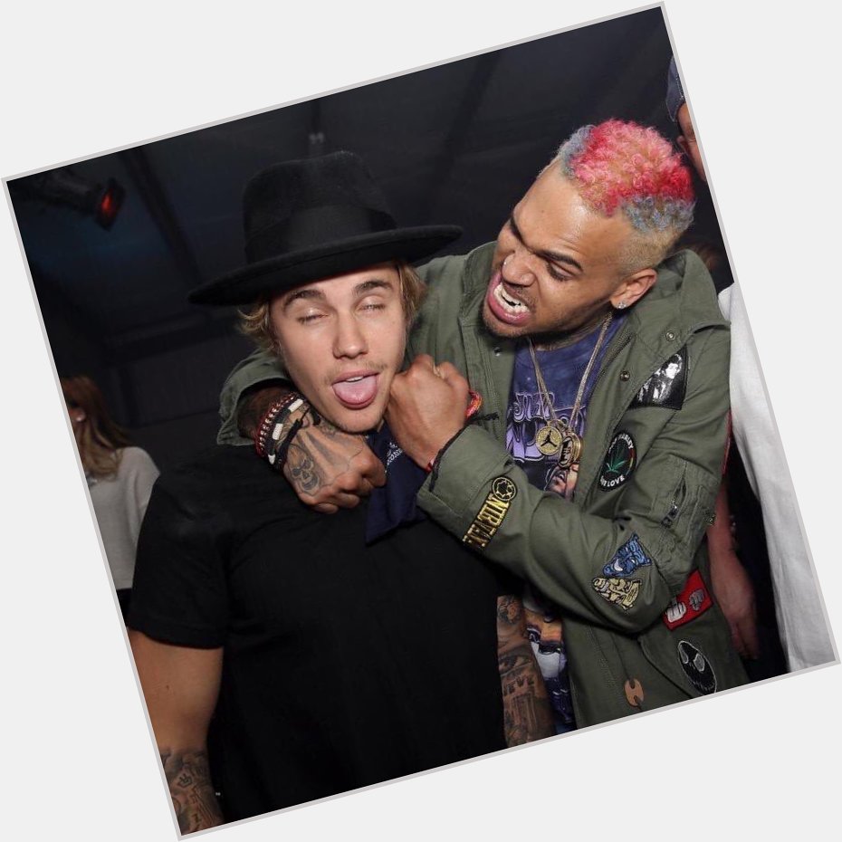 Happy 27th birthday, Justin Bieber!

Justin Bieber x Chris Brown collabs are always classics! 