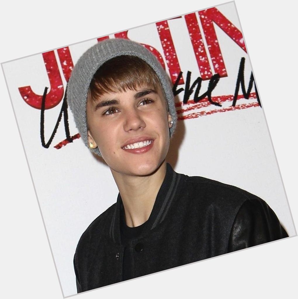 Happy birthday Justin Bieber. I will always be with you!

I as Favorite Male Artist at the 