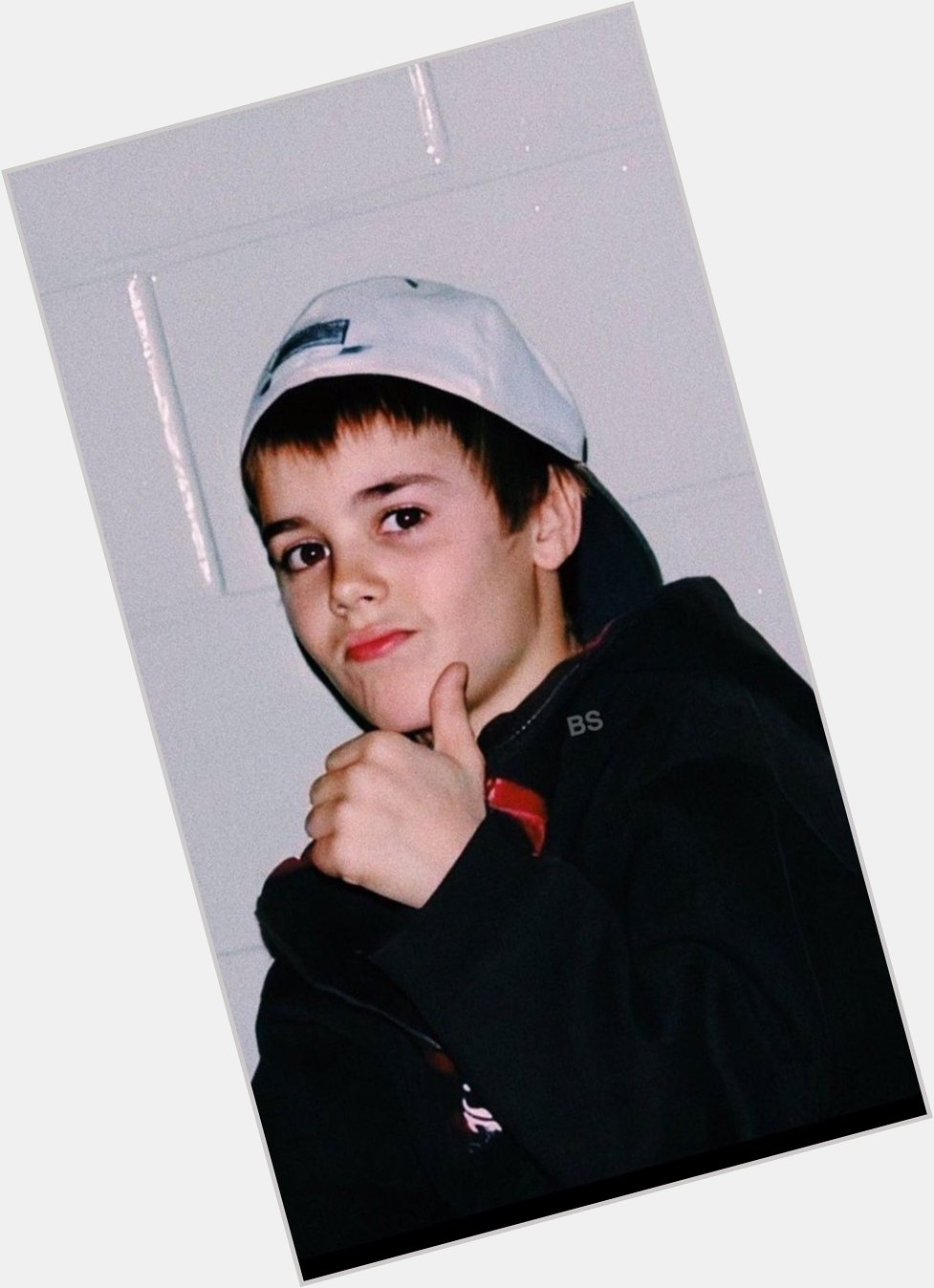 Growing up so fast but forever my sweet boy happy birthday justin bieber!!!!!! 