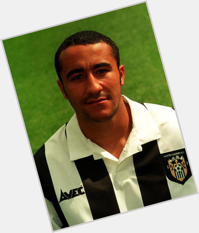 Happy 46th birthday, to former Notts County attacker Justin Jackson who played for the club from 97 to 99. 