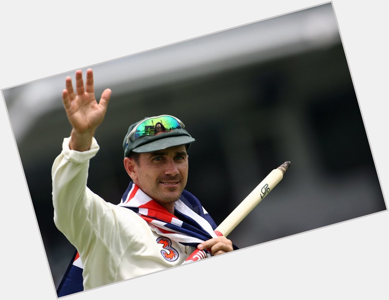   105 tests 7,696 runs 23 centuries Guts & glory. Happy birthday, Justin Langer. 