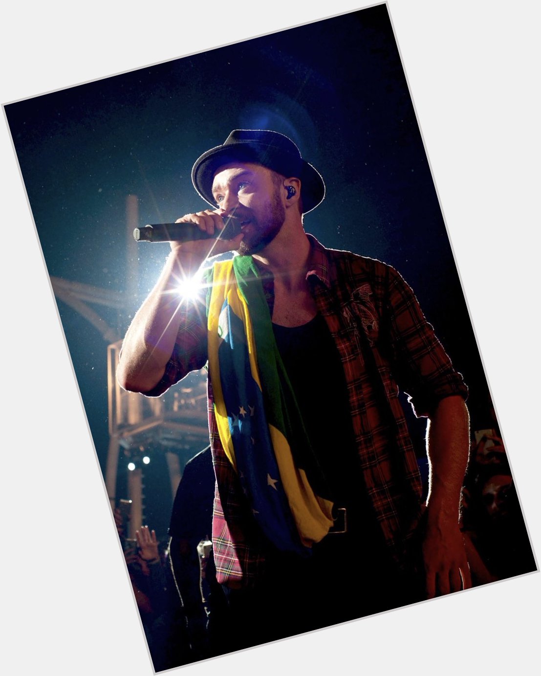 Brazil loves you Happy Birthday Justin Timberlake          