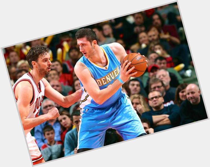 No olvidéis felicitar hoy a Jusuf Nurkic ( ) en su cumpleaños.

Happy birthday from Spain! 