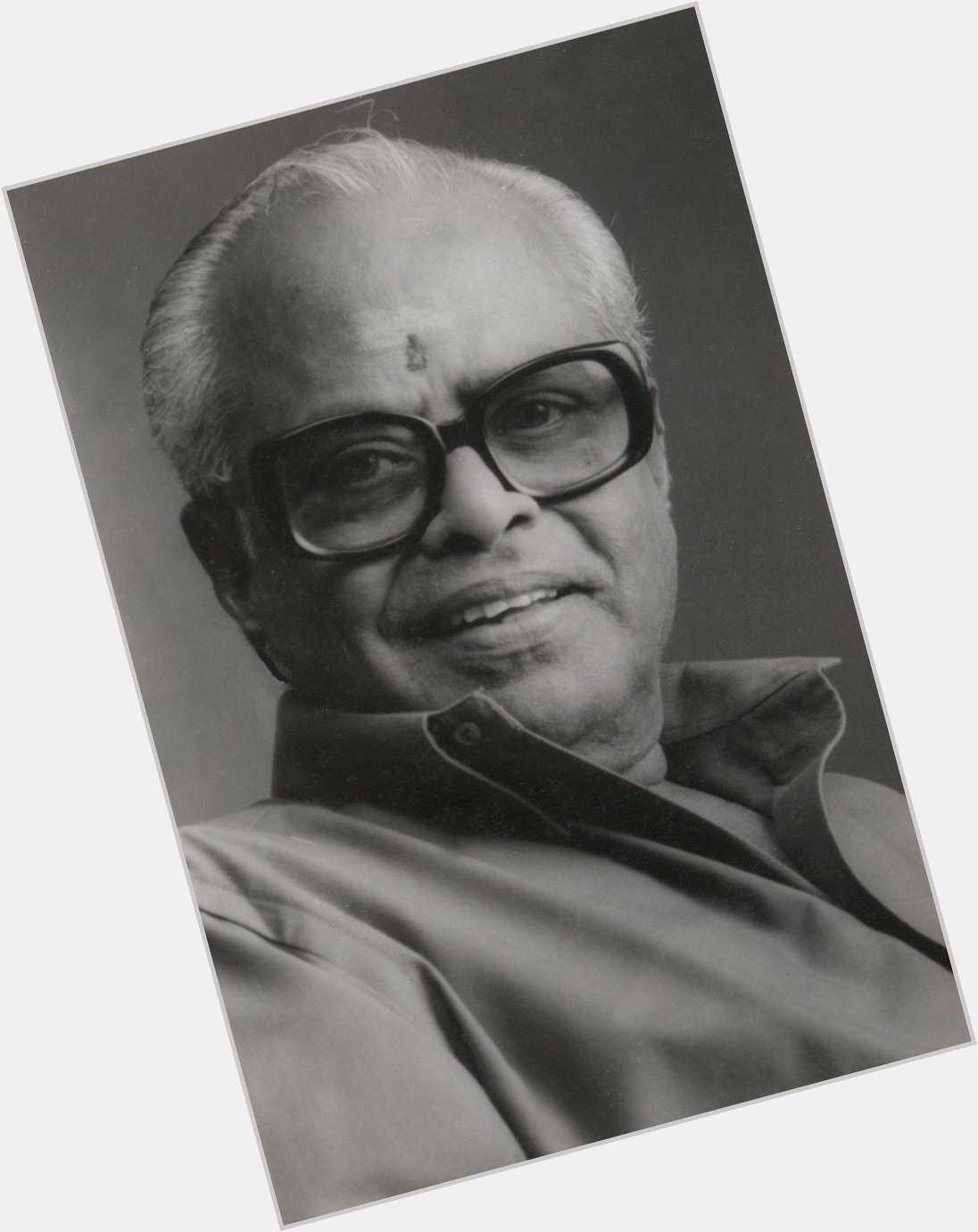 \"Iyakkunar Sigaram K.Balachander\" Legend & Icon of Indian cinema. Happy Birthday Sir. 