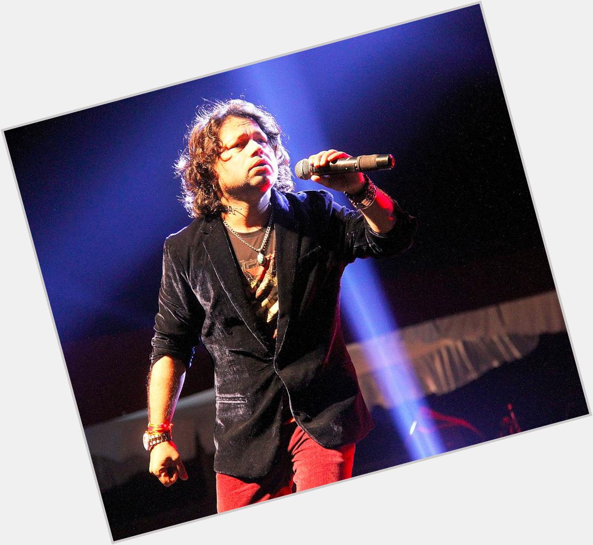 Happy birthday, Kailash Kher!
To more music and melody! :) 