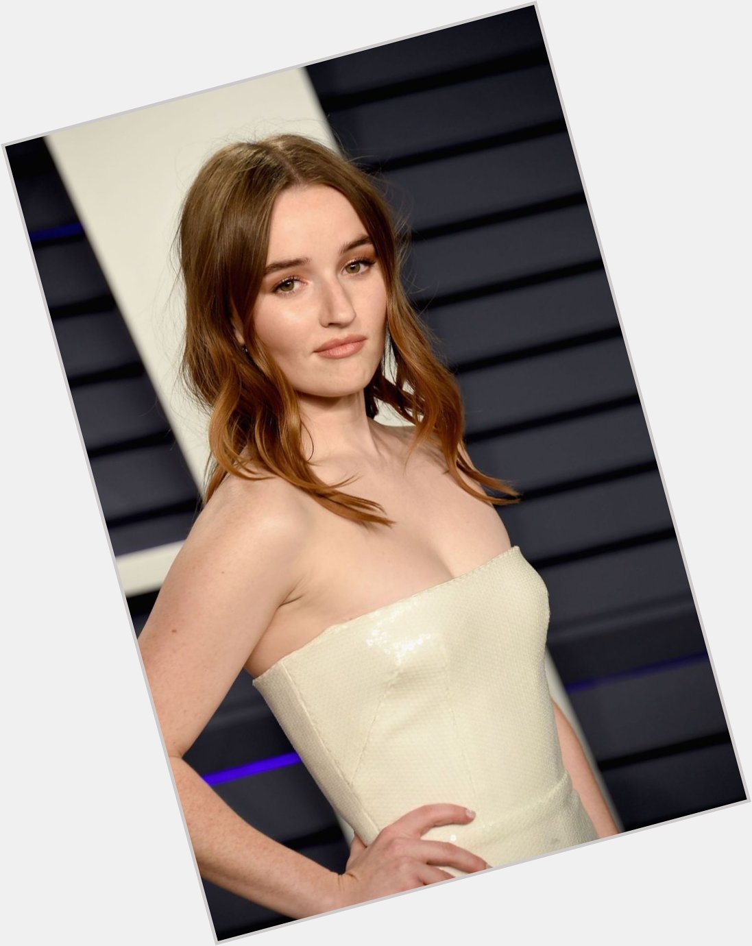 Let\s start the winter off right by wishing the cute Kaitlyn Dever a Happy 24th Birthday!! 