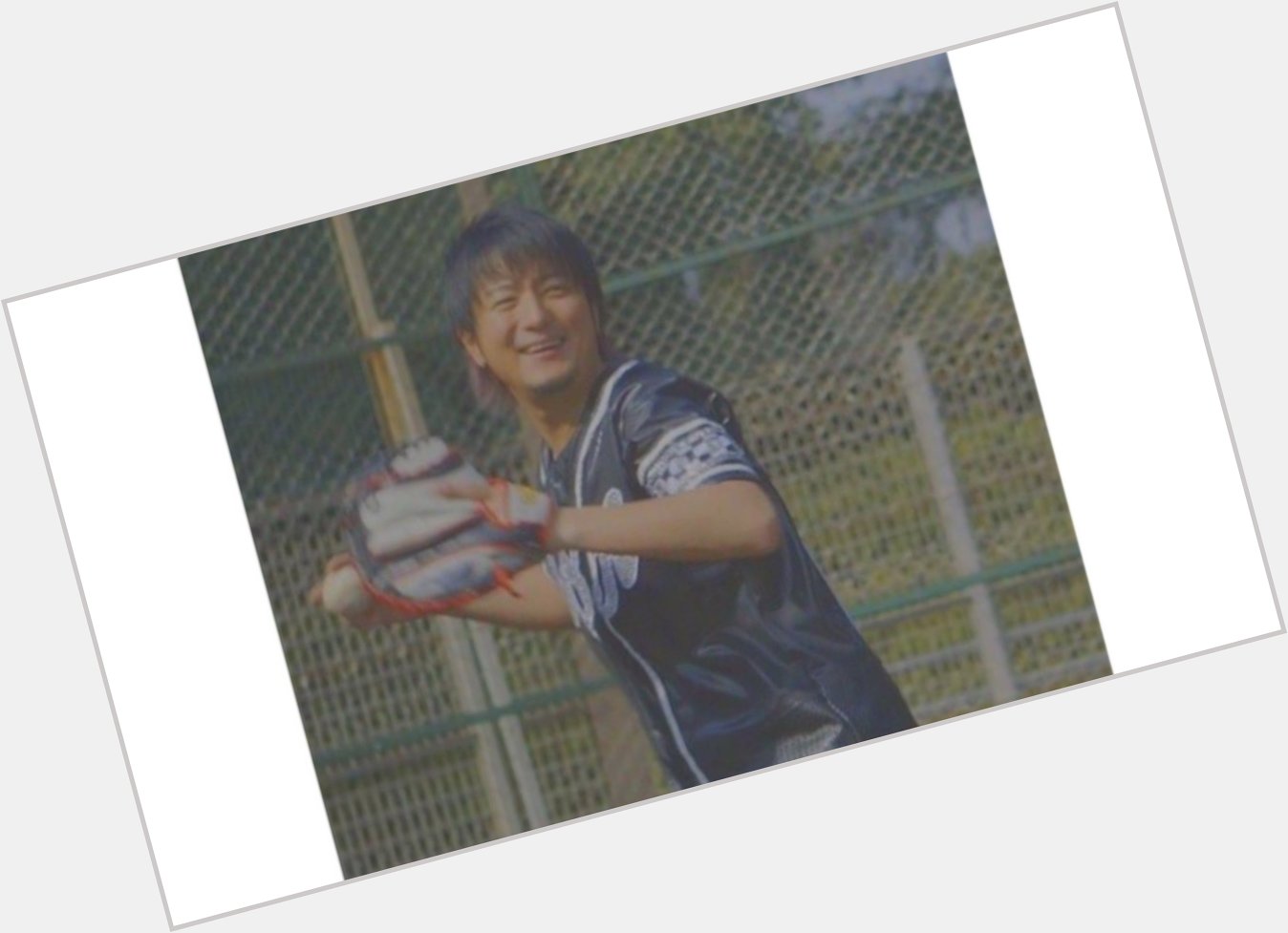 .
Happy Birthday ...kamiji yusuke 38           1            \\(// //)\\ . 
