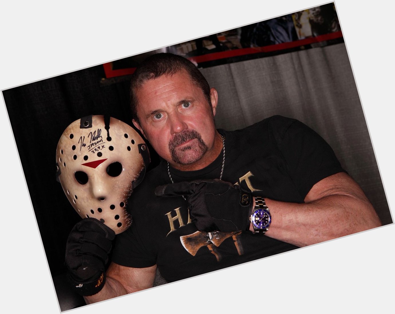 Happy birthday to the legend that is Kane Hodder 

If you ve never heard his story go listen to it it s mind blowing 