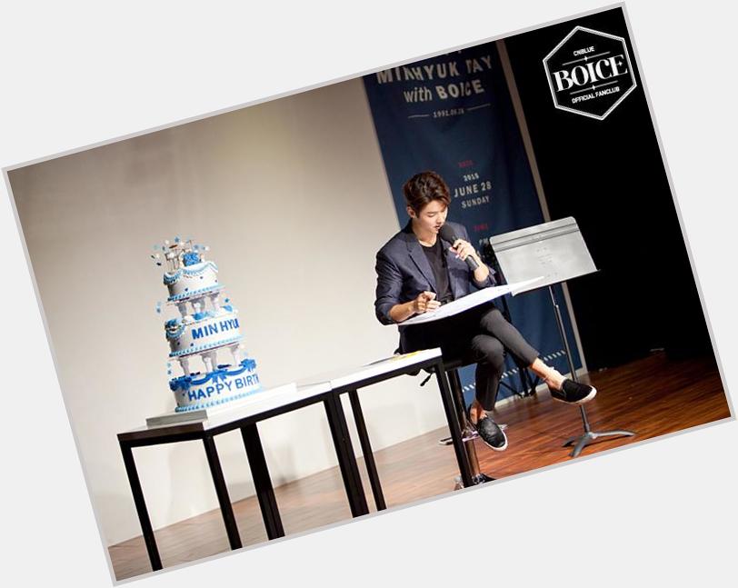 150708 CNBLUE Line: HAPPY MINHYUK DAY!
Check out the photos of Kang Min Hyuk s 25th birthday party with BOICE! 