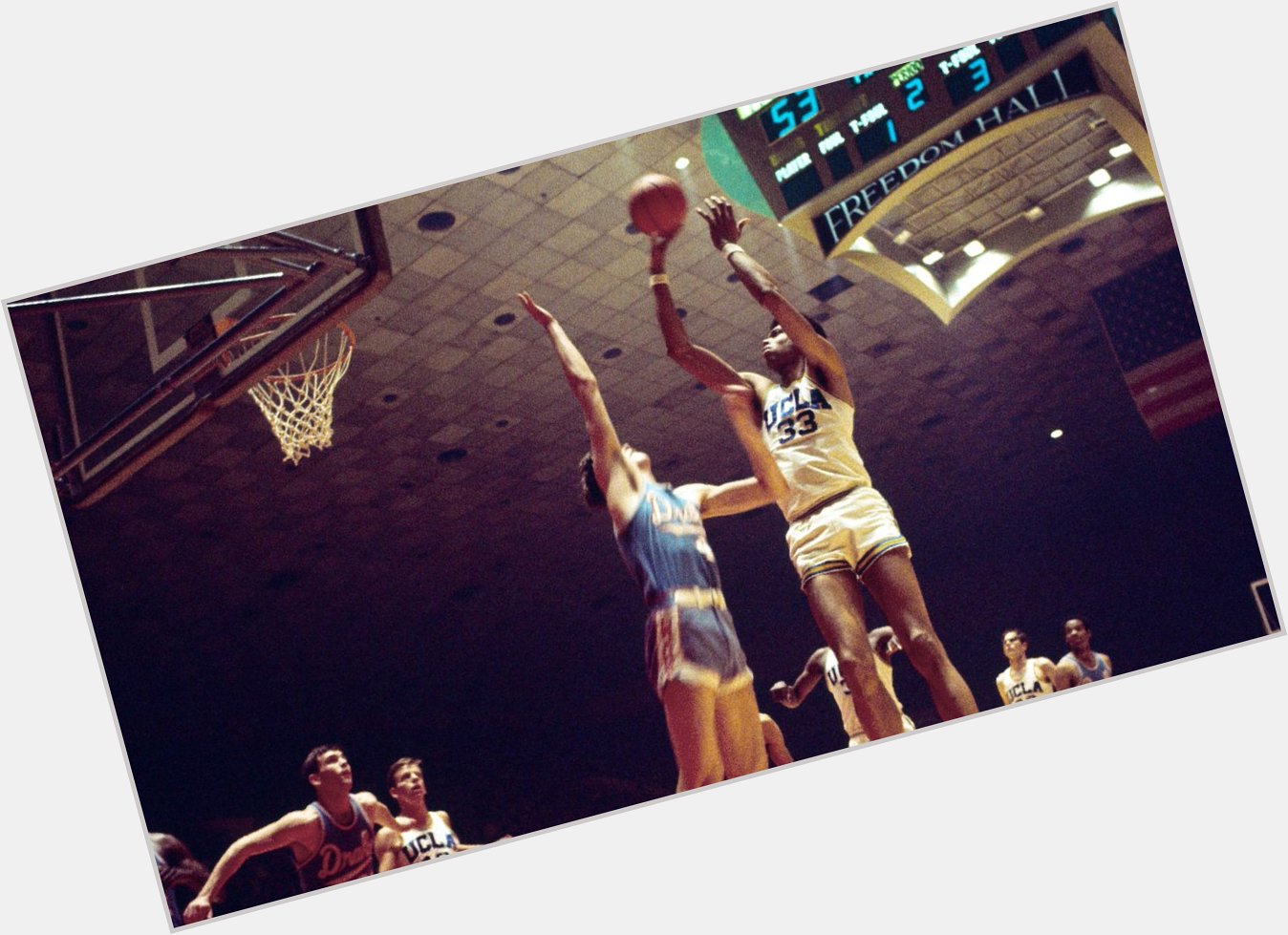 We\d like to wish a very HAPPY BIRTHDAY to one of UCLA\s all-time greats, Kareem Abdul-Jabbar ( 