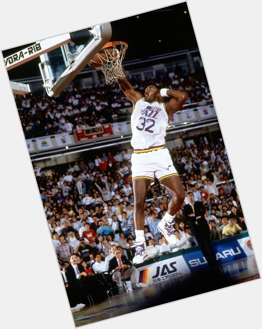 Happy Birthday to the one who always delivers, the Mailman, Karl Malone!  (  