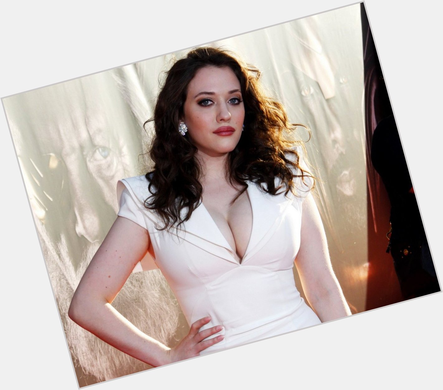 Happy Birthday to Kat Dennings who turns 31 today! 