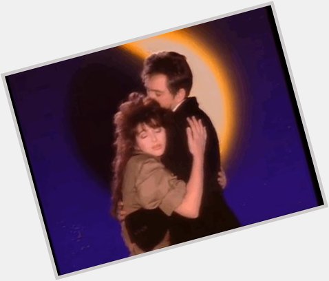 Peter Gabriel & Kate Bush 
\"Don\t Give Up\"
HAPPY BIRTHDAY KATE!!
 