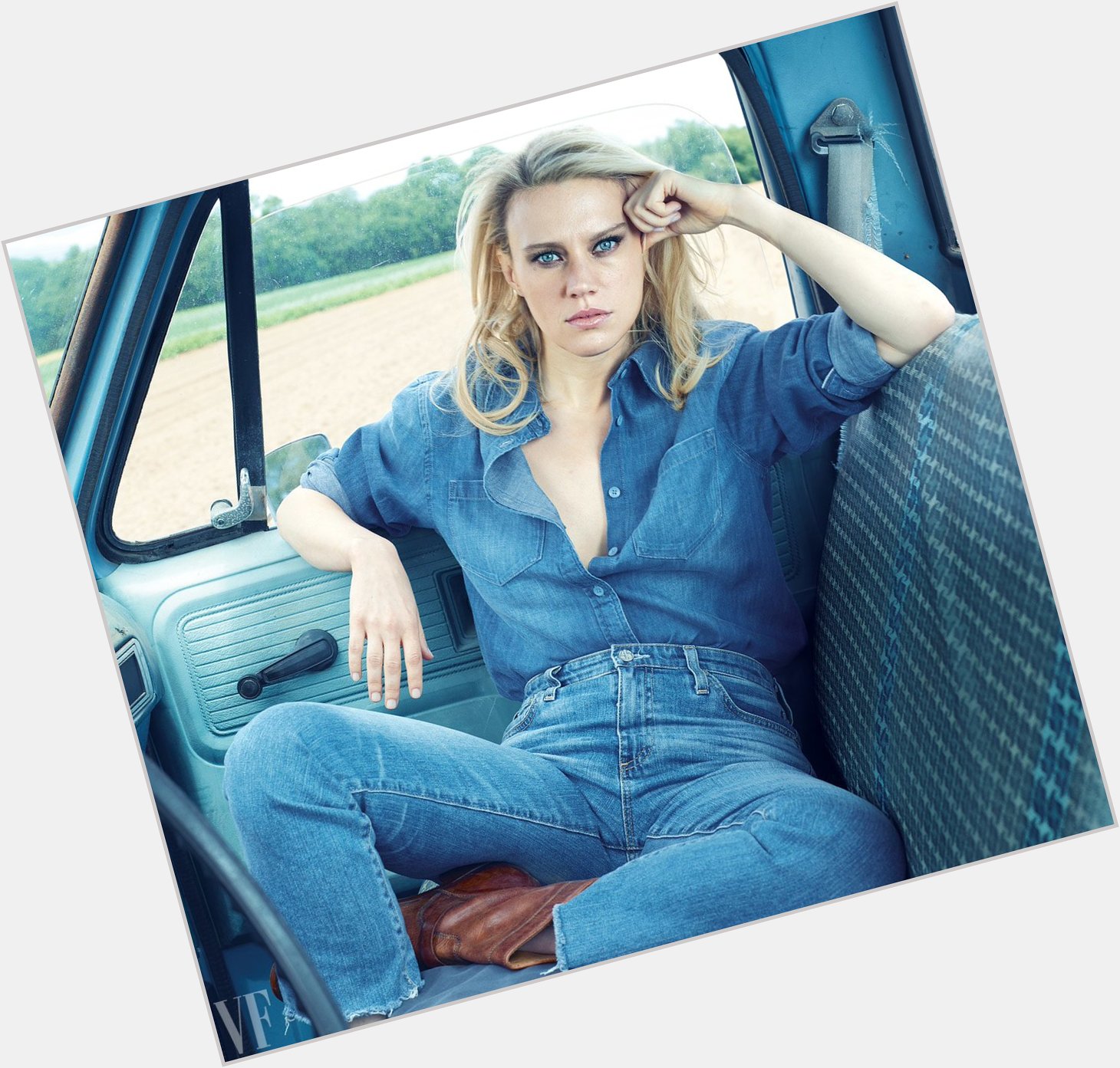 Happy Birthday Kate McKinnon!    You are astronomical, gorgeous and indispensable! 