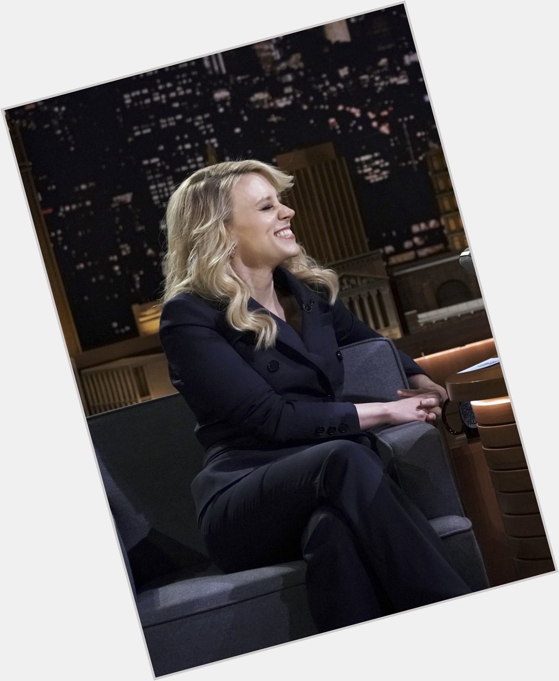 Happy birthday to the incredibly talented and hot kate mckinnon 