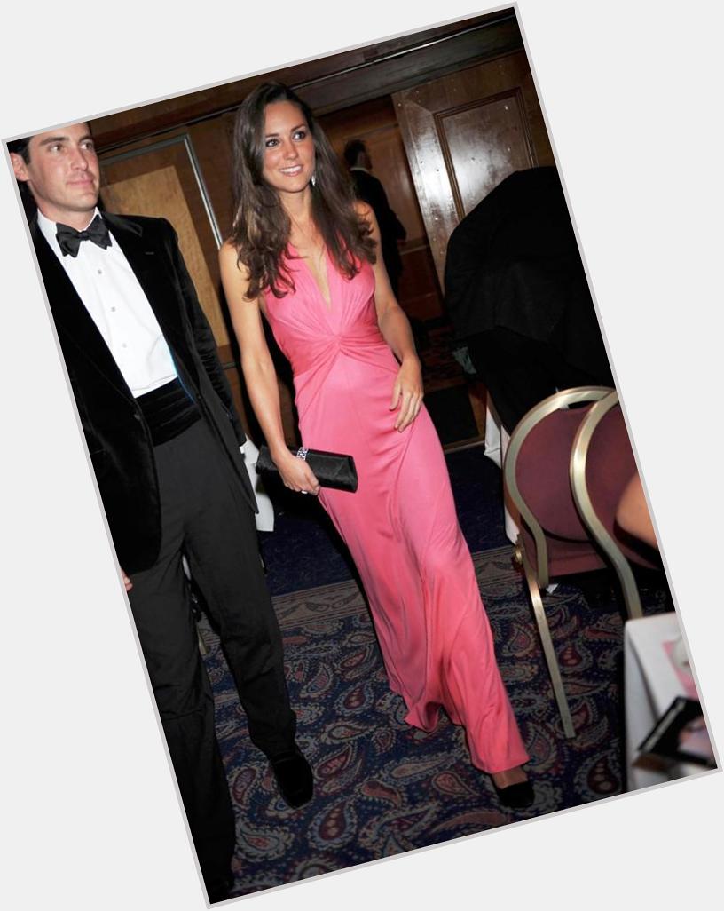 Wishing Kate Middleton a Happy 33rd Birthday today! 
Here\s our favourite of the royalty looking extremely elegant 