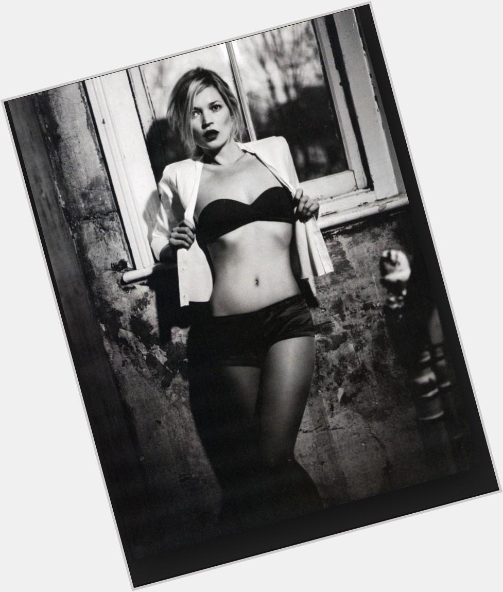 Happy birthday to the greatest model to have ever walked the earth. Queen Kate Moss 