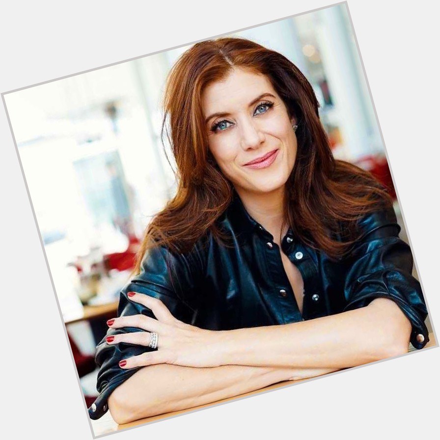 Happy 53rd birthday to the queen of passive aggressiva and the 2020 to Meredith Grey\s plans, Kate Walsh!!!
Ilysm  